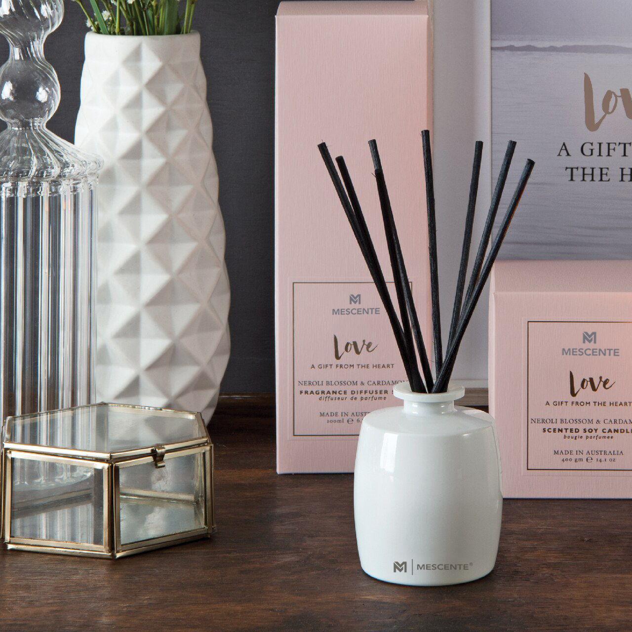 M&Scent Botol Kaca Besar Set Hadiah Aroma Reed Diffuser Esensial Rumah Dengan Tongkat Rotan