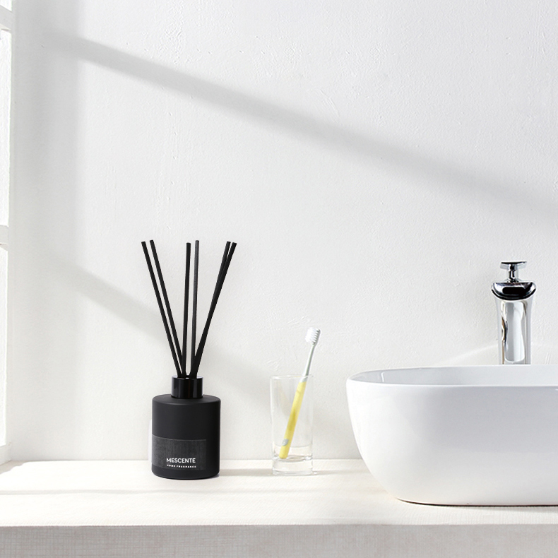 M&Scent Grosir Label Mewah Pribadi Bunga Hias Tongkat Fiber Reed Diffuser dengan Stopper
