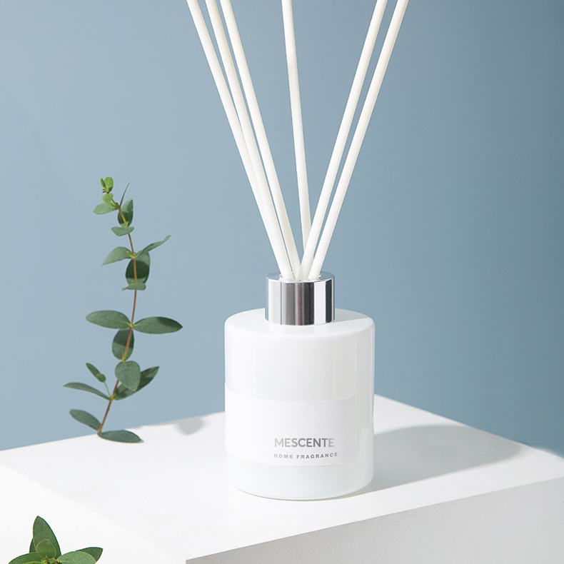 M&Scent Grosir Label Mewah Pribadi Bunga Hias Tongkat Fiber Reed Diffuser dengan Stopper