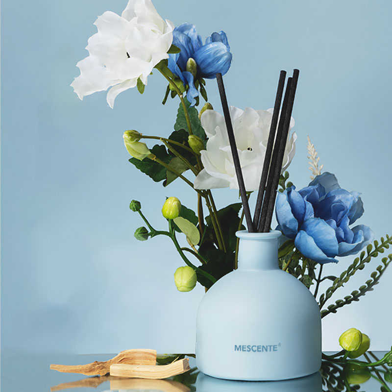 M&Scent hotsale wewangian mewah aroma minyak esensial reed diffuser dengan batang rotan