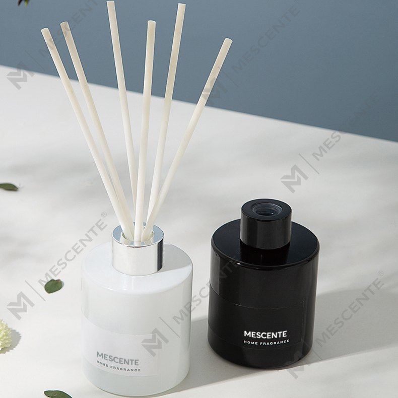 M&Scent Grosir Mewah Label Pribadi Bunga Hias Tongkat Fiber Reed Diffuser dengan Stopper