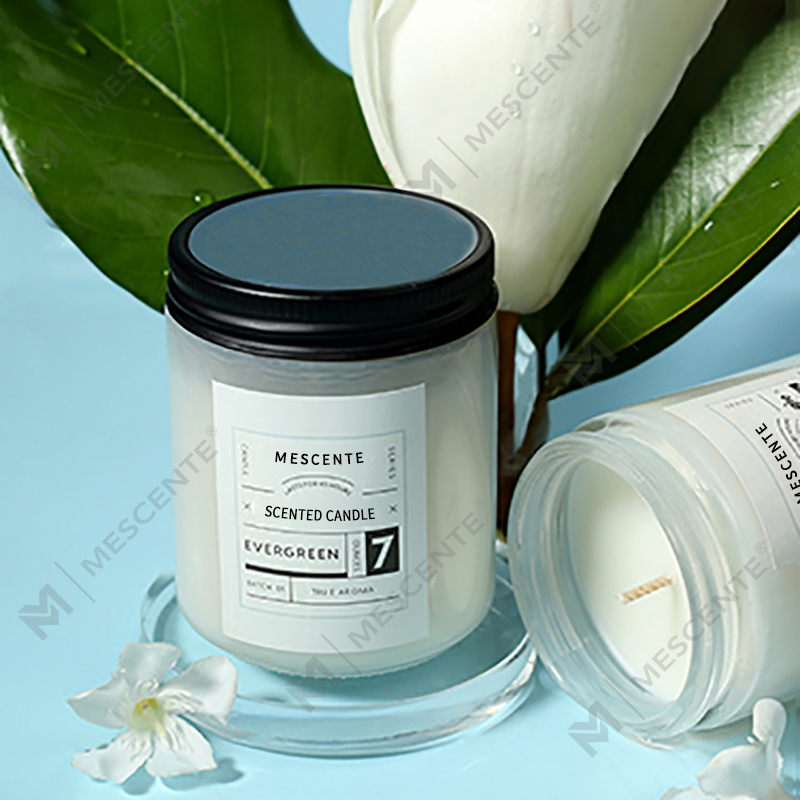 Lilin lilin kedelai beraroma mewah label pribadi M&Scent dengan penutup