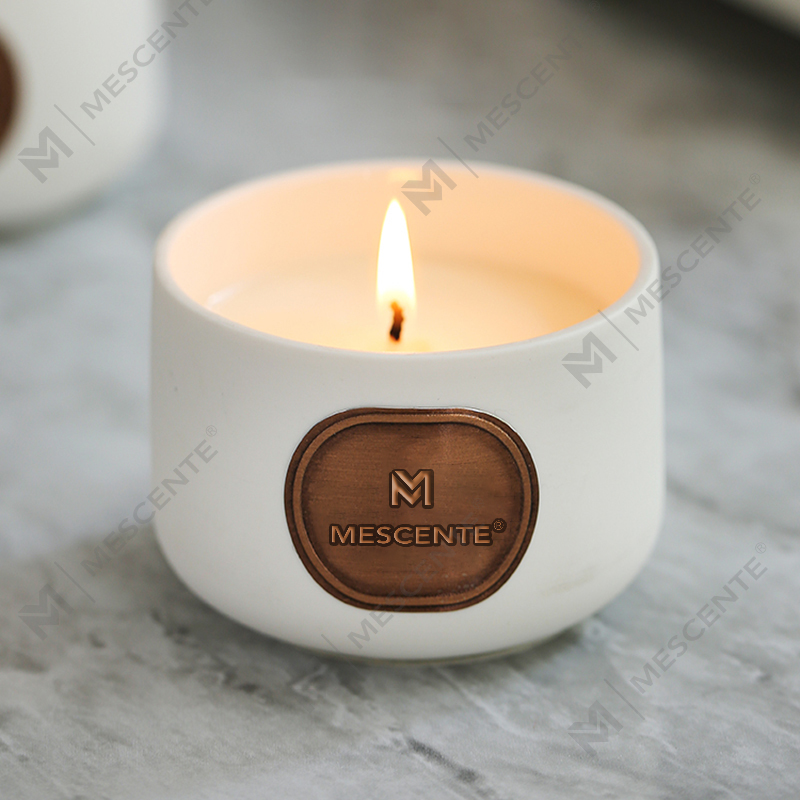 M&Scent set kado lilin kelapa beraroma kustom keramik label pribadi