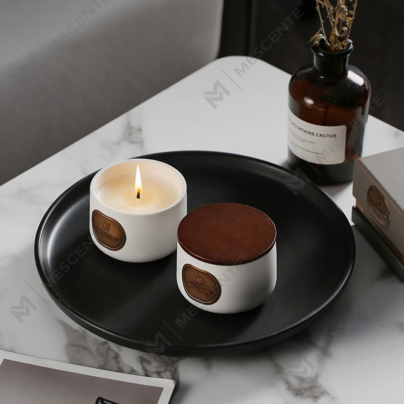 M&Scent set kado lilin kelapa beraroma kustom keramik label pribadi