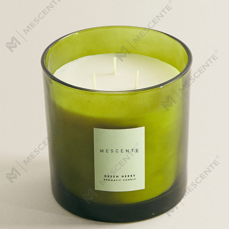 M&Scent Party Lilin Cendana Beraroma Santai, Lilin Pria Isi Ulang A29273