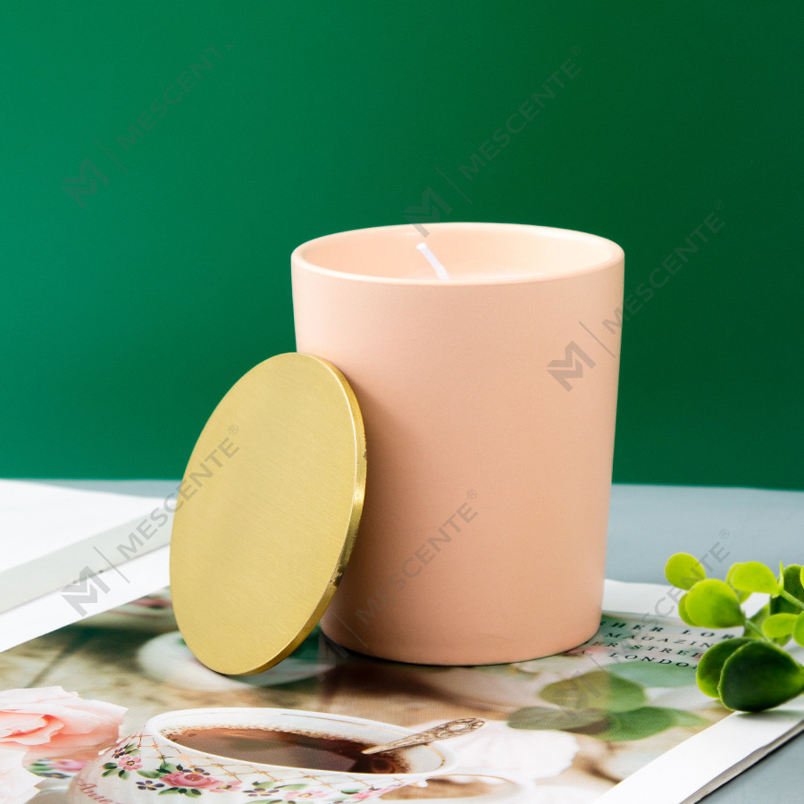Toples Keramik Mewah yang Disesuaikan Label Pribadi Citta Berlabel Lilin Lilin Kedelai Beraroma Dengan Bunga Kering