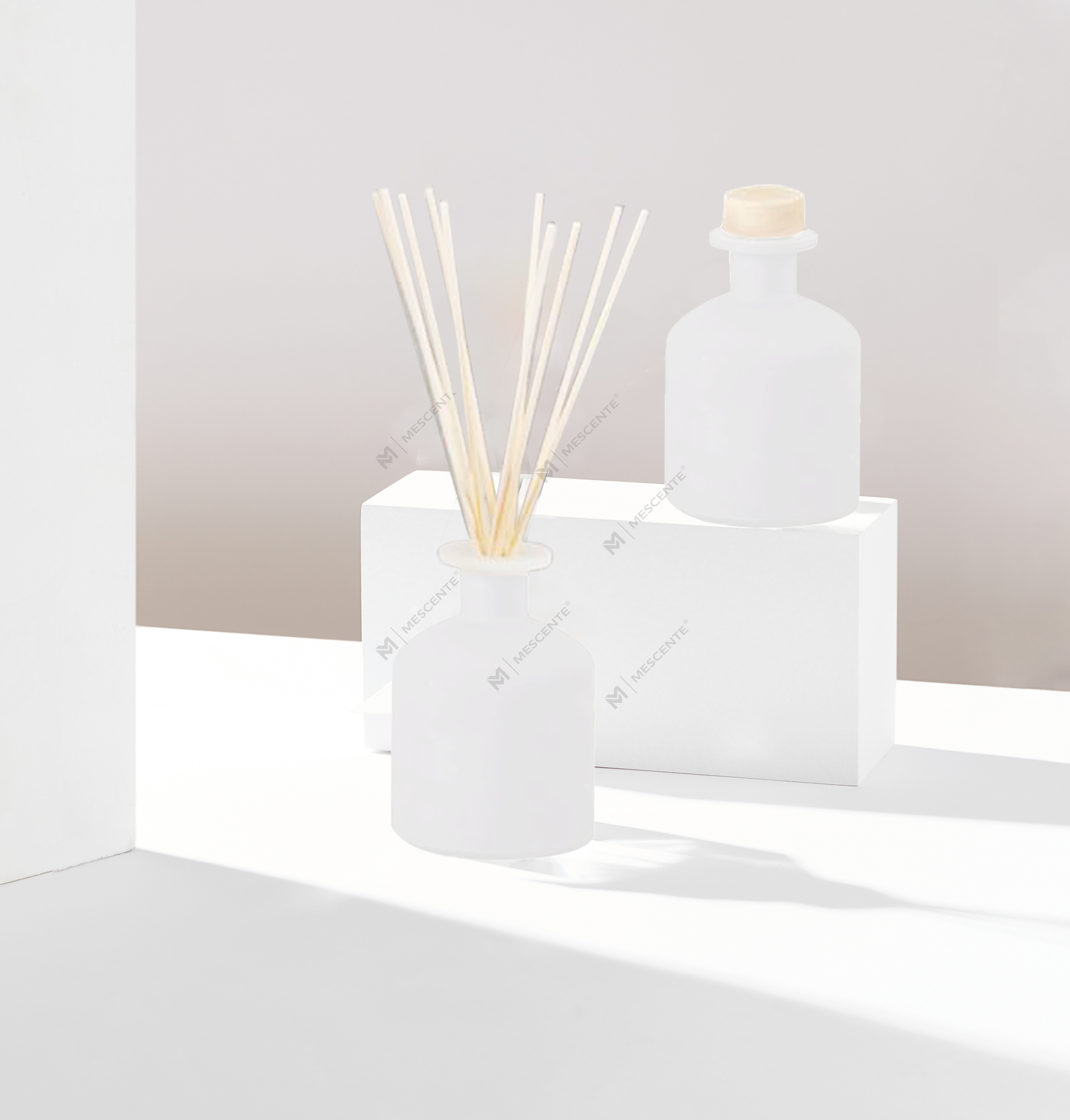 Mescente Luxury 180ml Botol Kaca Khusus Minyak Esensial Reed Diffuser Untuk Hotel