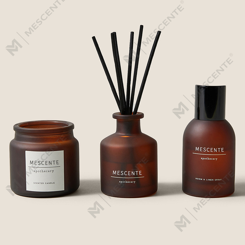 label pribadi mewah mewah tempat lilin kaca bening lilin lilin kedelai beraroma dengan penutup