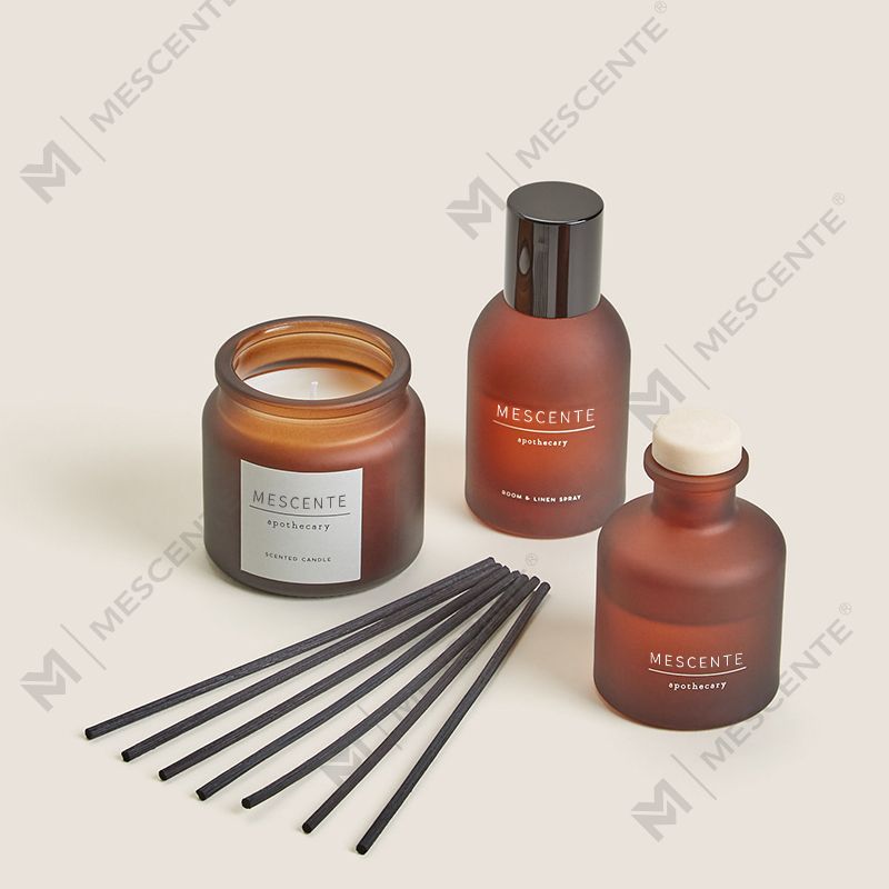 label pribadi mewah mewah tempat lilin kaca bening lilin lilin kedelai beraroma dengan penutup