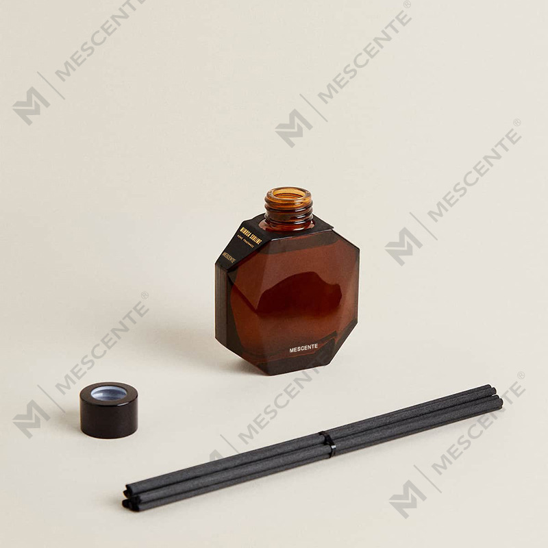 Label pribadi mewah khusus M&Scent 200ml 500ml diffuser buluh rumah dengan kotak